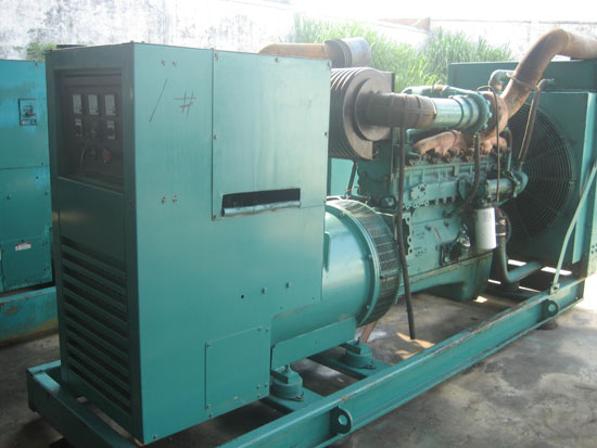 瑶海租赁发电机- 发电机碳刷磨损的原因是什么