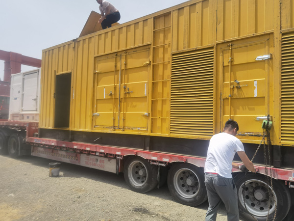 瑶海除了负载情况和发动机维护，还有哪些因素会影响 200kw 柴油发电机的油耗？