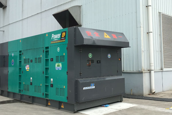 瑶海燃油滤清器的更换流程是怎样的？