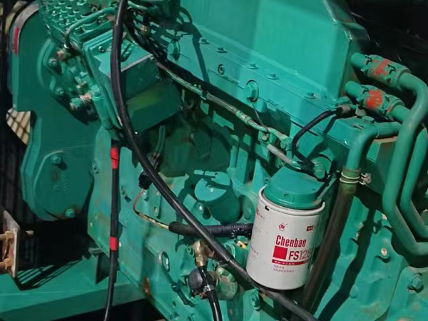 瑶海如何确定新的发电机组控制系统是否与原系统兼容？